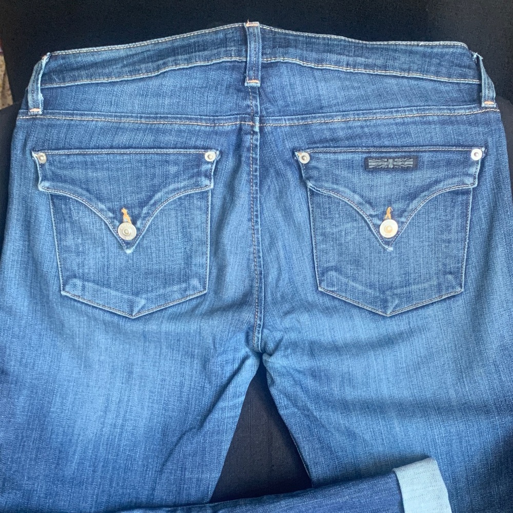 Hudson Jeans Mid Blue Cropped Ankle Jeans with Buttoned Back Pockets
